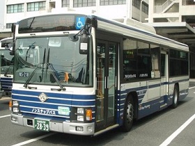 名古屋市交通局/名古屋市営バスの【運転士】(大型第二種免許未取得者対象）