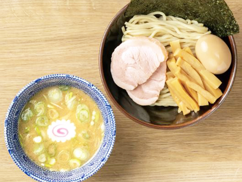 未経験歓迎!有名つけ麺の味を作る【生産スタッフ】月給26.7万円~2