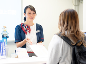 成田国際空港で働く【接客スタッフ】★未経験OK ★転勤ナシ2