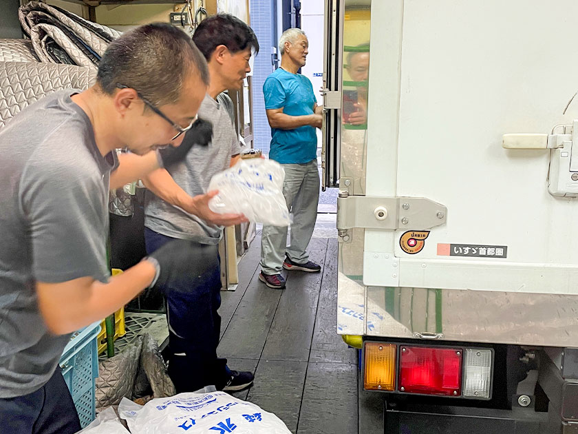 株式会社栄氷業 | 新橋・銀座で飲食店をサポート｜日本品質の氷事業を海外でも展開