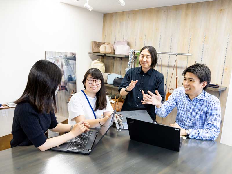 株式会社ホビーの求人情報 メンズ レディースのアパレル雑貨 革 生地製品 の 生産管理 転職 求人情報サイトのマイナビ転職