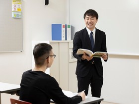 教員免許や語学スキルがなくてもOK！【 日本語講師 】1