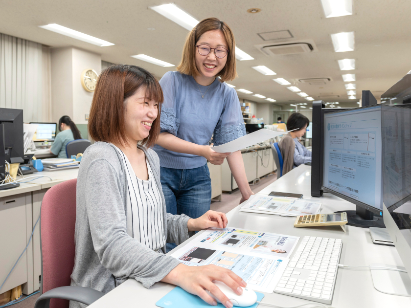 学校案内等の未来のパスポートを創る【グラフィックデザイナー】2