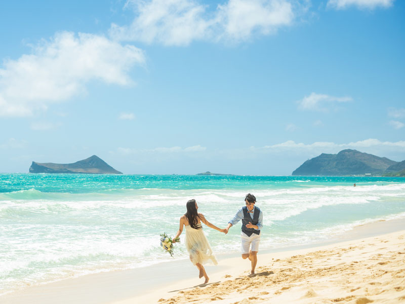 ハワイ・沖縄リゾート結婚式専門の【ウエディングプランナー】2