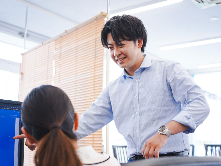 未経験から始めやすい♪【総合職（事務／営業）】年間休日120日2