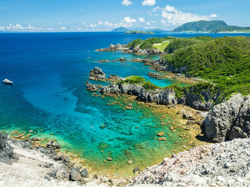 ＊白い砂浜とグリーンの海が魅力＊離島の【保育士】☆年休120日~1