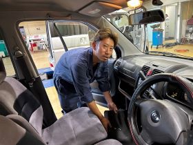 株式会社江山自動車 | 2020年新装のキレイで広々とした指定工場｜残業少なめ