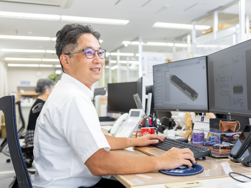 日本アッシュ株式会社/医療機器メーカーの【品質保証・管理】残業月10h以内／年休125日