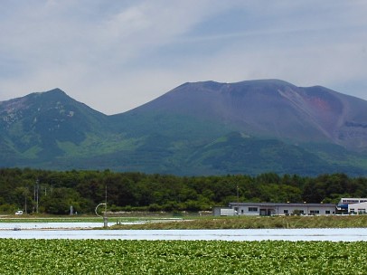 御代田町役場 | 浅間山に抱かれた高原の町/新幹線駅からのアクセスも良好
