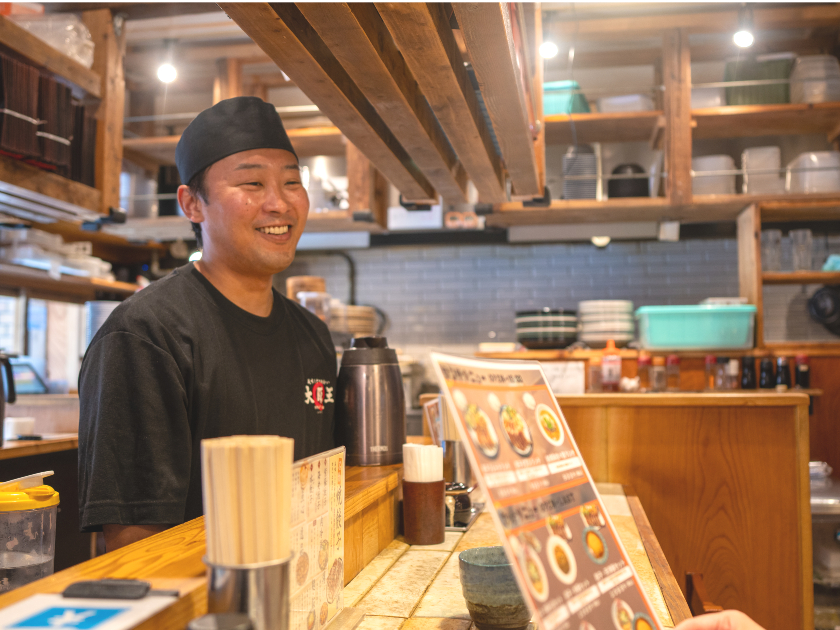 ワークライフバランスを大切にしながら、自分のお店を持つように、ゼロから店舗運営全般に関われる！