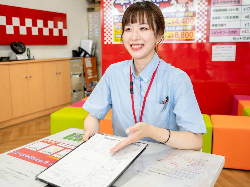 クルマの【営業】*完全来店型で未経験も安心*20～30代活躍中！2