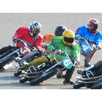 一般財団法人東日本小型自動車競走会 | バイク好きじゃなくても大歓迎！年間公休日120日以上／転勤無しの企業ロゴ