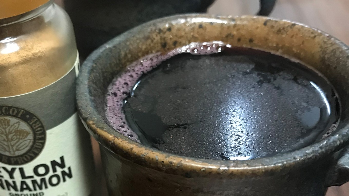 乾燥して喉痛い・・仕事終わったらハチミツ入りホットワイン🍷営業スタッフはどんな人?編🍷