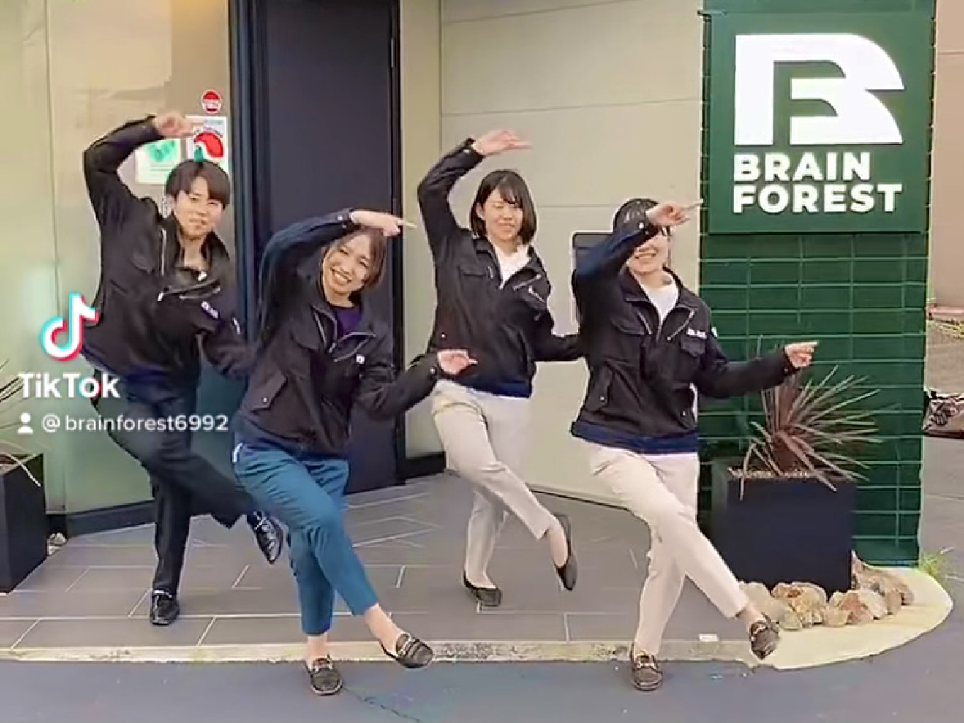TikTokはじめました!!!