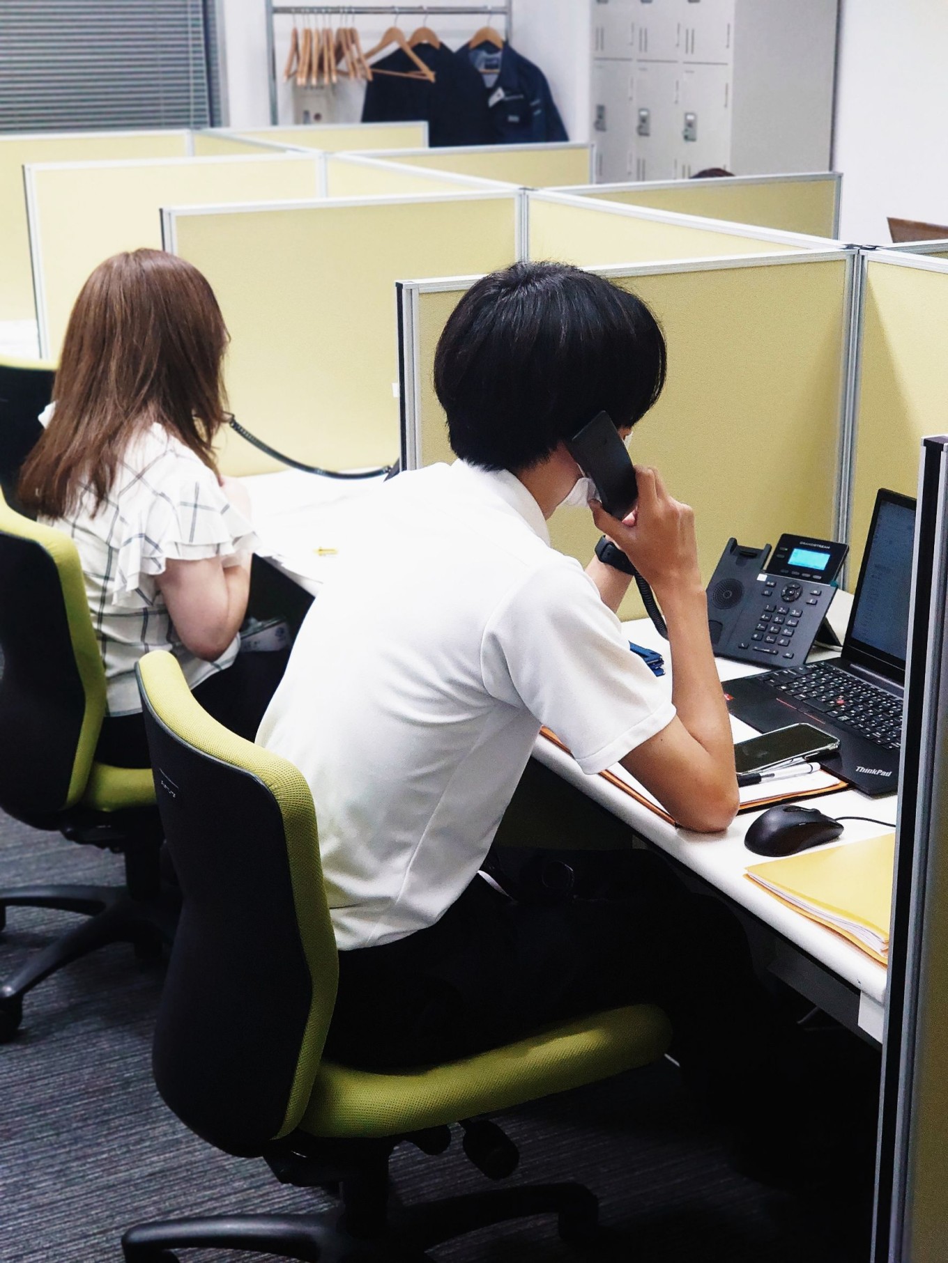 社内😊