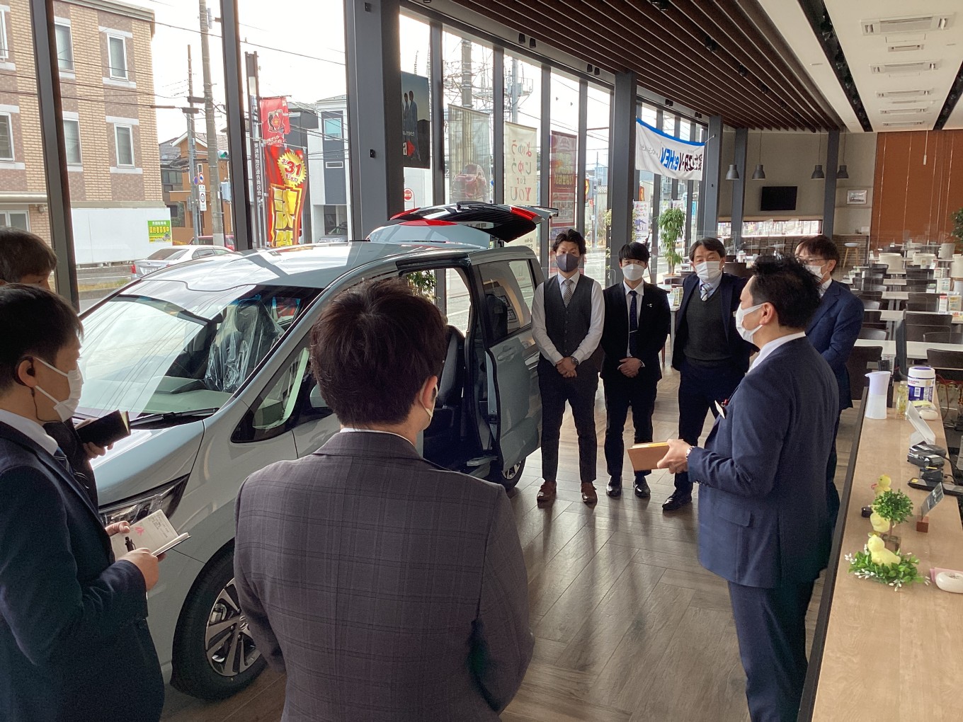 【営業職】専属(OJT)以外の先輩方