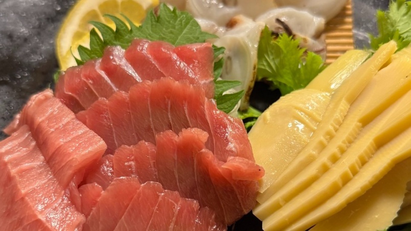 美味しいご飯を食べながら班ミーティング!!